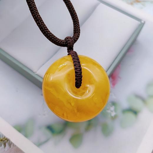 蜜蜡平安扣项链 商品图1