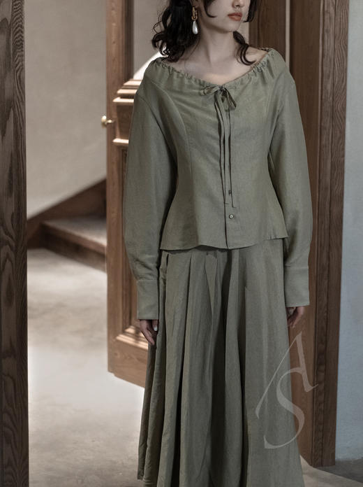 Liangxue  白色/香槟金/薄荷绿/藕粉色领口抽绳收腰衬衫 商品图0