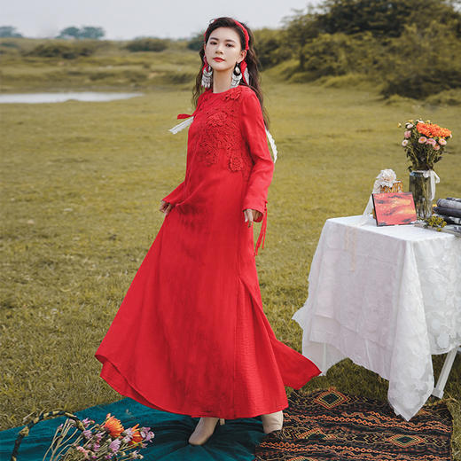 霞姿月韵钩花喇叭袖连衣裙 | 优雅红裙 |现货加急发 商品图2