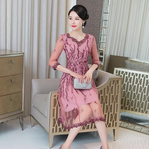 MLY-60805A初秋婚宴高贵中式绣品蕾丝七分袖连衣裙 商品图1