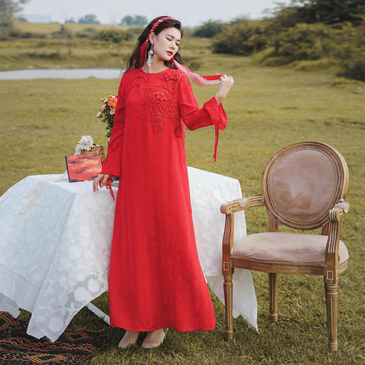 霞姿月韵钩花喇叭袖连衣裙 | 优雅红裙 |现货加急发 商品图3