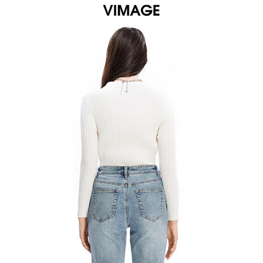 VIMAGE纬漫纪秋季新款款时尚百搭纯色V领针织衫女上衣套头V1601214 商品图11