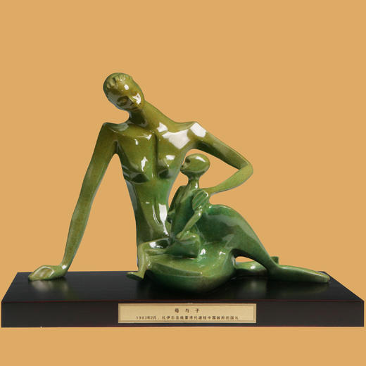 宇达青铜全铜摆件《母与子》仿复制国礼 家居 装饰 工艺礼品 摆件 商品图0