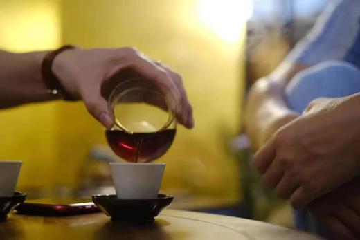 杞冠臻选|天下名山 大树普洱熟茶——泉涌2021 普洱（熟茶） 357g饼 商品图2