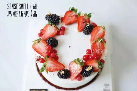 圆形红丝绒（请提前1天预订）水果四季不同随机装饰 商品图0