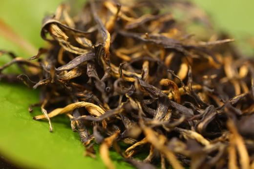 大师的味道-张芳赐十里香红茶60g（30g*2罐） 商品图3