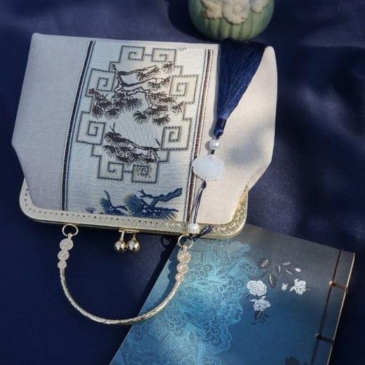 原创新款包包女手工制作斜跨百搭手提包秋冬女包旗袍国风中年布包 商品图1