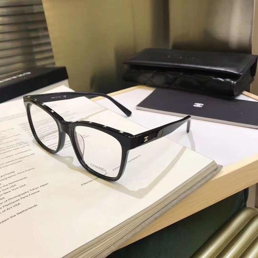 价值3000+ 原dan 素颜神器！小香新款纯黑色镜框 不挑脸型显脸小 轻便舒适 可配近视度数 镜片略带蓝光日常佩戴保护眼晴 近视女生闭眼入！预售 商品图6