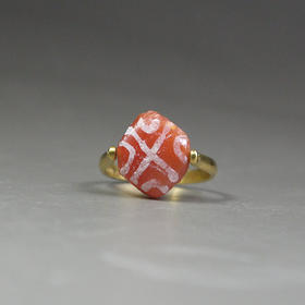 镶蚀红玉髓双面戒指