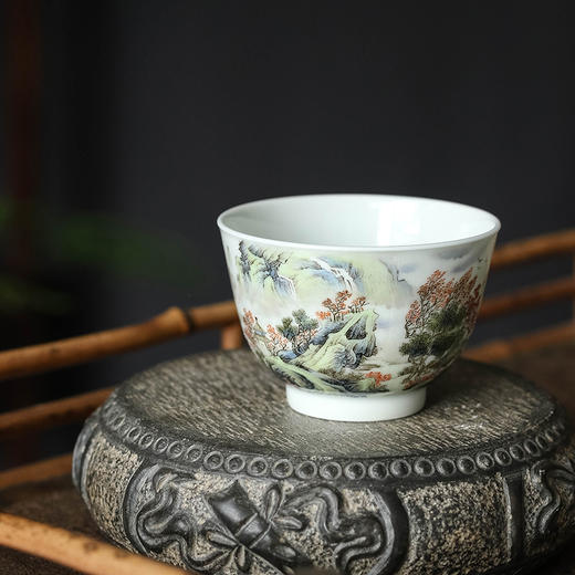 粉彩江亭揽胜杯 商品图3