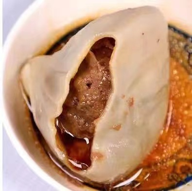 周六取货：【蟹粉小笼汤包】一袋4只，小巧精致，味道鲜美。