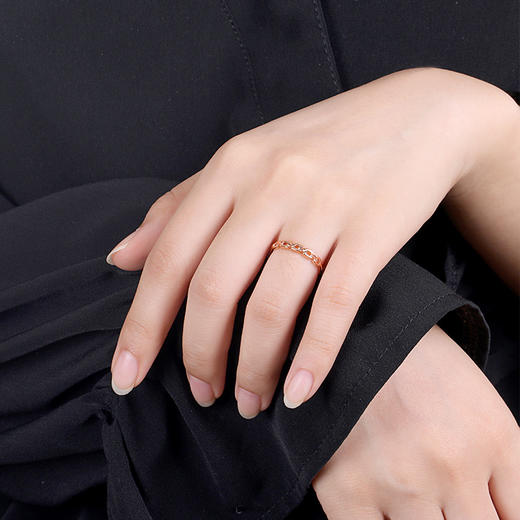 【时尚K金】钻石世家 18K金戒指 链条个性简约时尚开口可调节戒指（约1.5±0.1克） 商品图5