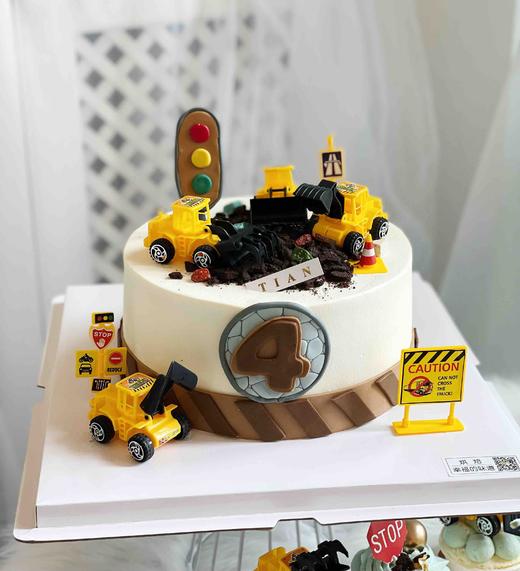 男孩子铲车主题蛋糕搭配杯子组合，同主题配饰随机搭配，下单可联系客服，提前24小时下单 商品图4