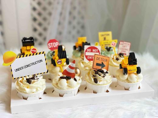 男孩子铲车主题蛋糕搭配杯子组合，同主题配饰随机搭配，下单可联系客服，提前24小时下单 商品图10