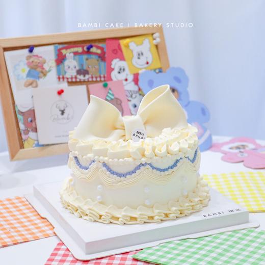 温柔蝴蝶结奶油蛋糕 商品图2