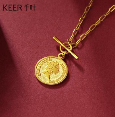 千叶足金颈饰时尚女王头像链牌39900026611 商品图2