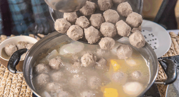  一口下去就被弹上天的潮汕牛肉丸，还不长胖，你一定没吃过！ 