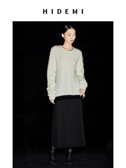 HIDEMI 马海毛白色拼接黑边圆领毛衣 商品图1