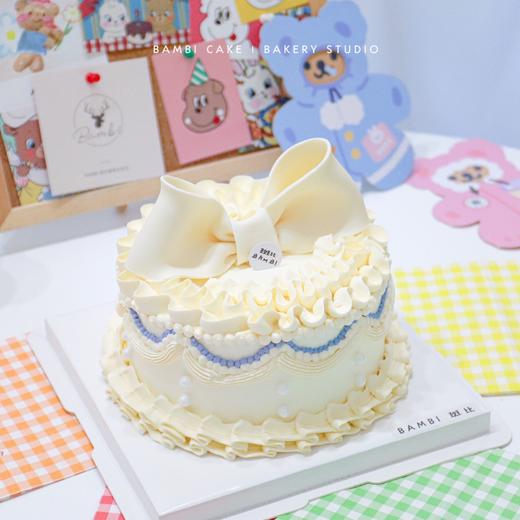 温柔蝴蝶结奶油蛋糕 商品图1