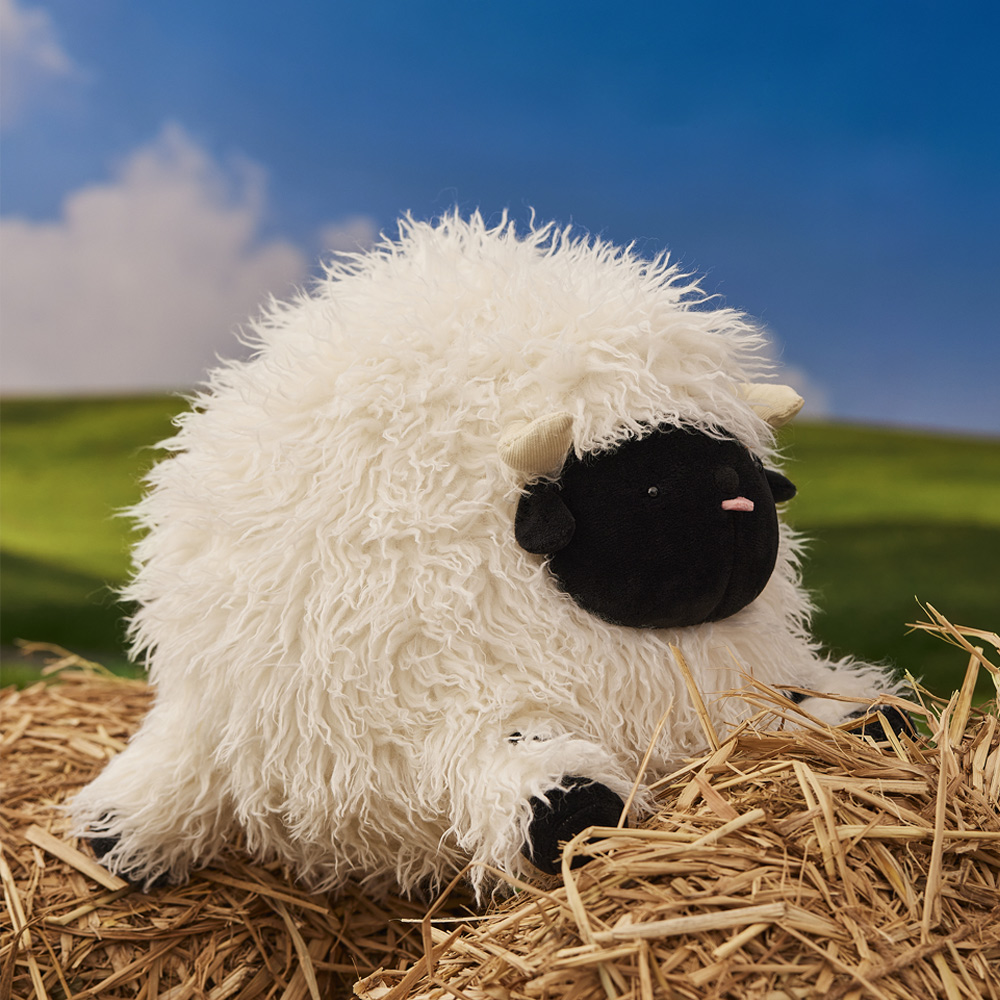 博物文创 圆宝瓦莱黑鼻羊 毛绒 娃娃可爱节日礼物