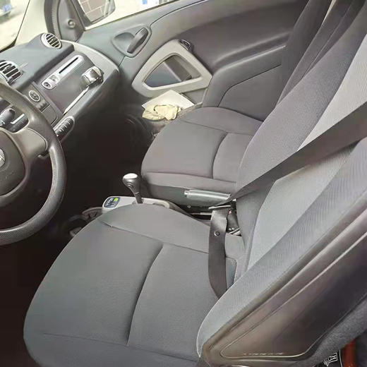 奔驰 Smart fortwo 1.0 MHD 硬顶标准版【月租-北京】 商品图2