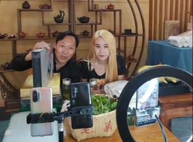 转丨茅箭秋茶香飘万里，网红达人现场直播助力！