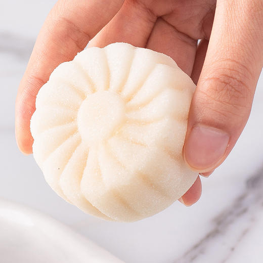 燕窝冰皮月饼+鲜炖燕窝双层礼盒 4月饼+45g/瓶*4 商品图1