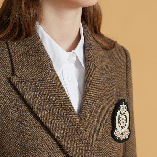 衣恋简约西装领双排扣学院徽章大衣外套EEJKB49H3M 商品图3