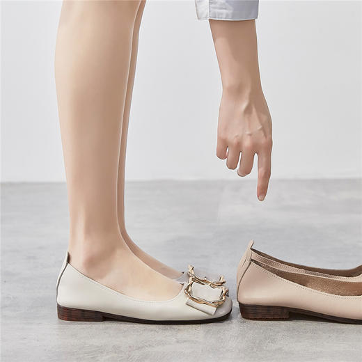 ZHR新款奶奶鞋妈妈鞋女浅口通勤鞋子女皮鞋豆豆鞋女单鞋女鞋 商品图5