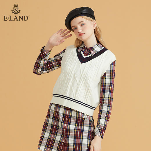 衣恋文艺V领立体绞花学院风针织马甲背心EEVKB49C2M 商品图0