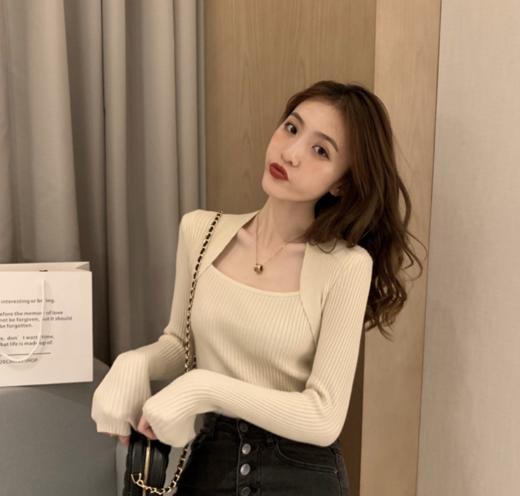 Im Presionismo 针织打底衫系列【V领、U领、方领 承包你整个秋冬的针织衫】【任意挑选两件 5色可选】 商品图6