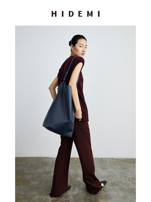 HIDEMI 美利奴羊毛酒红色v领马夹 商品图4