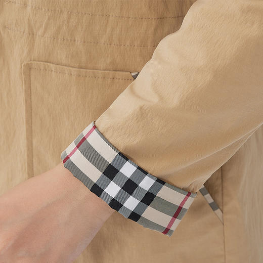 【舒适休闲，简单时髦】慕云姿2021秋季新款英伦经典格子连帽休闲风衣 商品图3