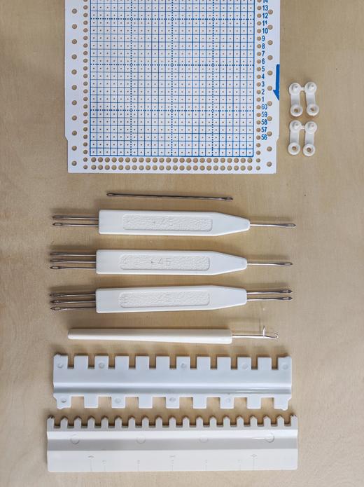 编织机配件工具包  含花卡5张 1个多功能挑针   2天左右发货 商品图0