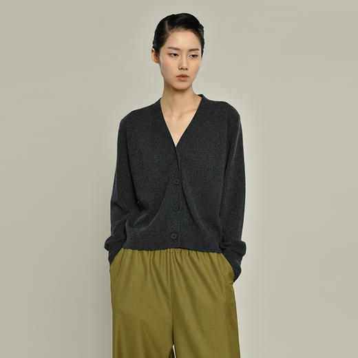 女士2021新款纯山羊绒V领开衫 商品图1