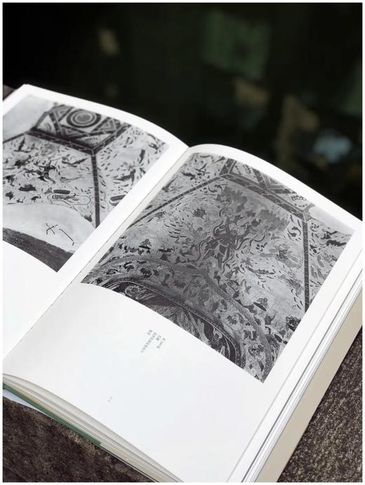 《敦煌佛影》（签名版），何鸿编著，大8开布面精装，302页，净重4.5公斤，中国美术学院出版社2021年7月一版一印 商品图6