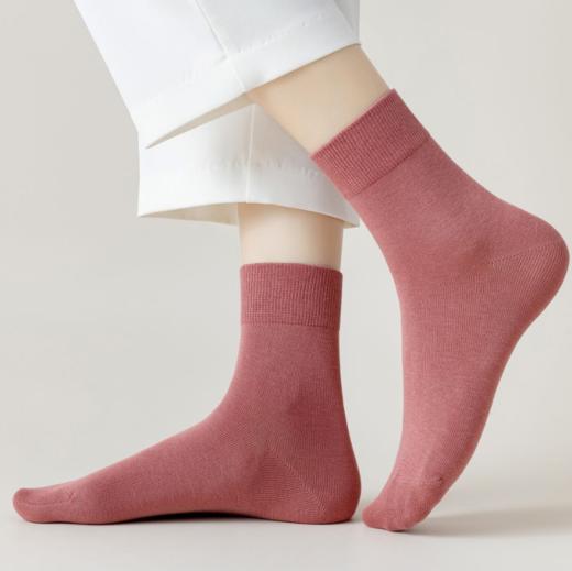 老米优品 /多拍多送！袜子界的“爱马仕”！96%新疆长绒棉，抗起球！《经典纯棉中筒袜》秋季男女棉袜，甄选新疆长绒棉，四季可穿，篙品质棉袜，柔软透气耐穿！96%新疆长绒棉，质感满满 商品图13