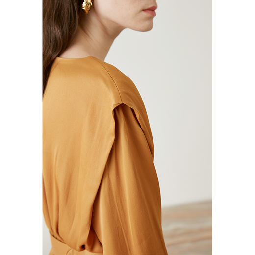 HeyDress法式缎面连衣裙女圆领设计不对称气质设计感收腰显瘦长裙 商品图2