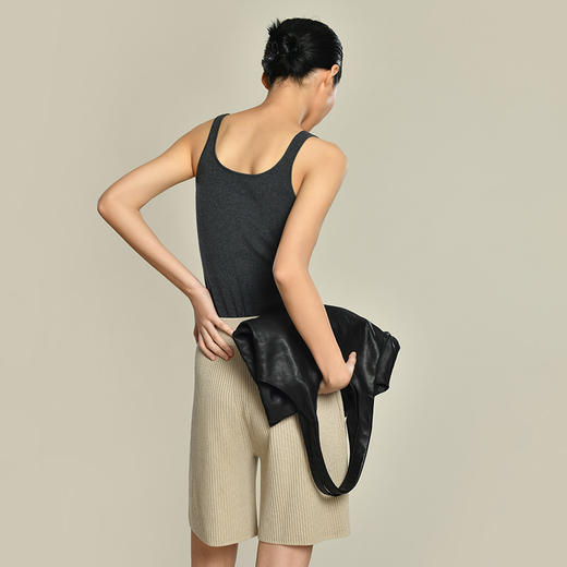 女士2021新款真丝羊绒U型领针织吊带背心 商品图3