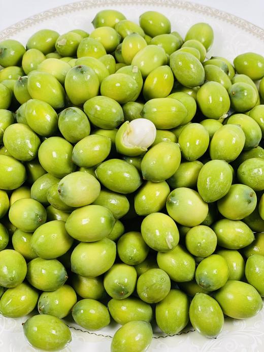 【新鲜西湖果莲 莲子】1.2斤礼盒装  产自杭州，鲜嫩多汁，滋味清新， 脆而不硬，带着丝丝的微甜。 商品图3