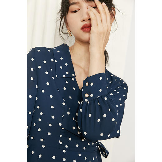 HeyDress长袖气质波点连衣裙女法式复古收腰修身裹身裙V领茶歇裙裙子 商品图2