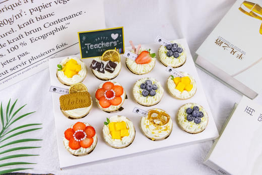 纸杯蛋糕组合，12个装，椰香爆浆夹心 商品图0