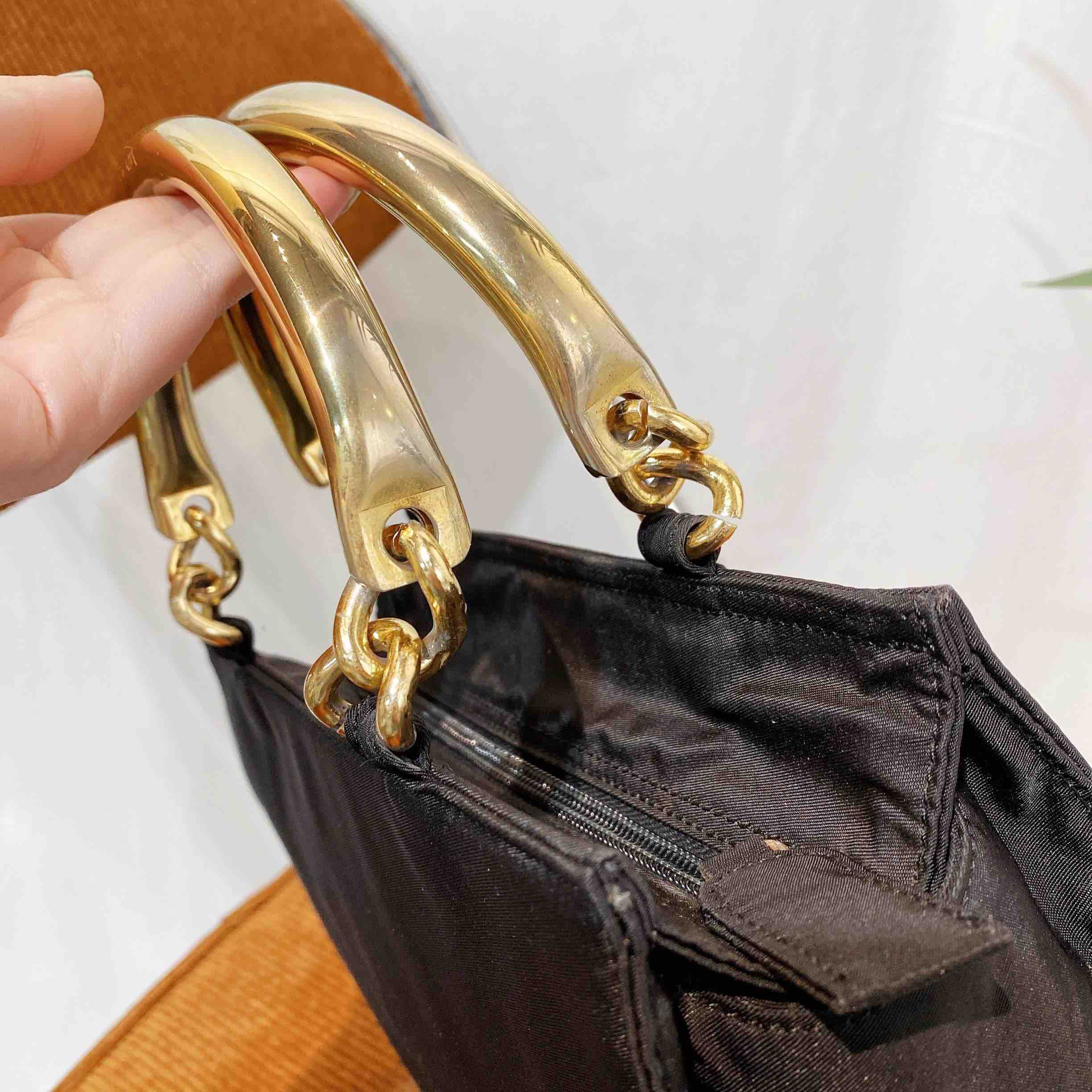 prada vintage 黑金 降落伞帆布 金属手柄 小tote