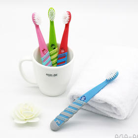 【中欧班列精选】韩国进口 XDR 新款 POLI儿童牙刷 蓝、粉、红、绿