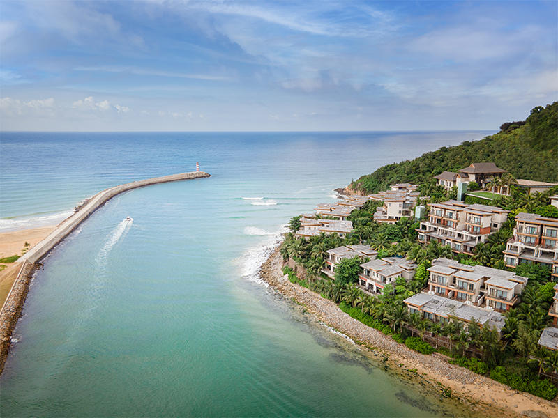 万宁伴山伴海酒店 2晚园景房/湾景房套餐「含双早 无边际悬崖泳池