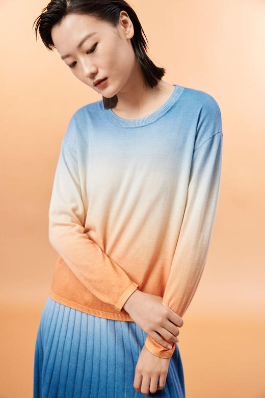  渐变色精纺羊绒圆领女套衫 SJF93W397A 商品图0