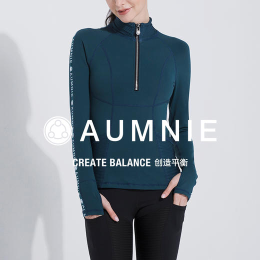 半拉链LOGO上衣 / HALF ZIP LOGO TOP 商品图1