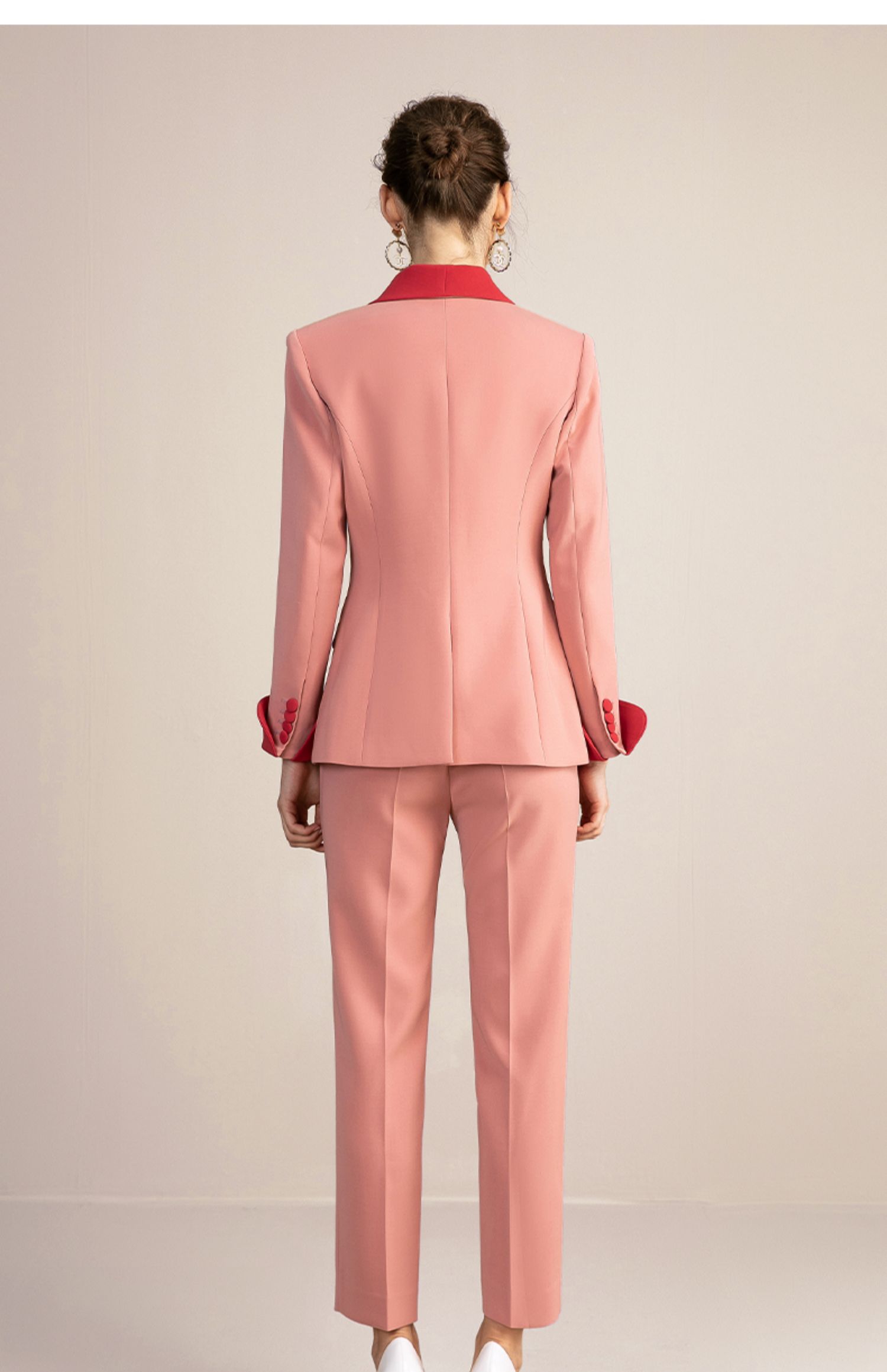 iwy/粉色拼接西装套装女职业时尚气质主持人正装艺考上镜西服213115c1