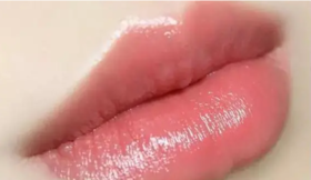  能救命的润唇膏，涂一次等于敷10次唇膜，拯救死皮、唇纹、唇炎！