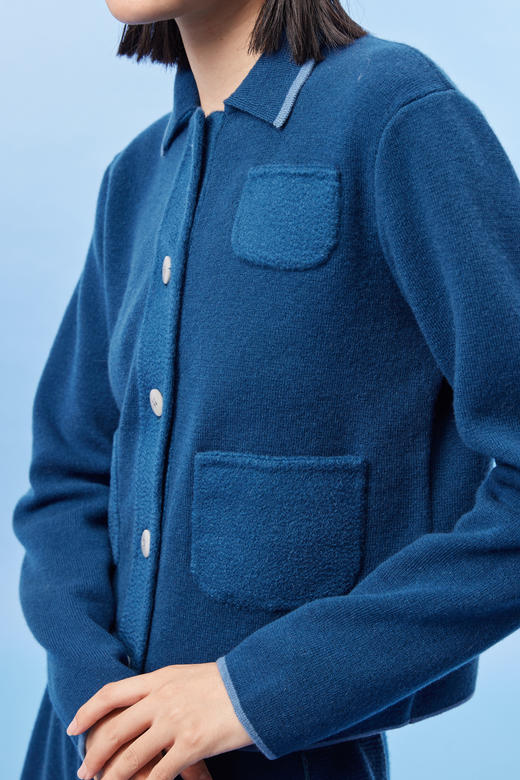 针梭相拼翻领羊绒女开衫 商品图3